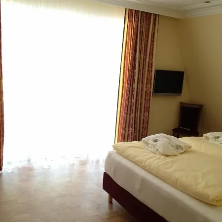 Wald-hotel Heppe מלון 3*