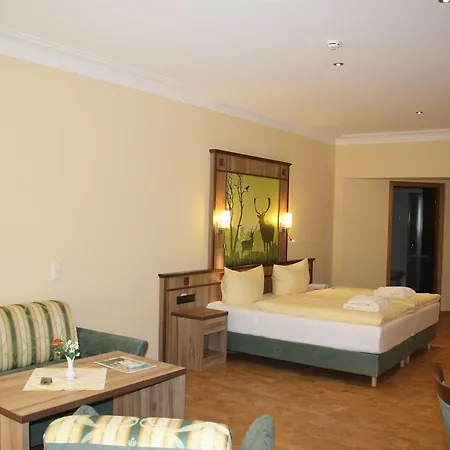 Wald-hotel Heppe מלון 3*