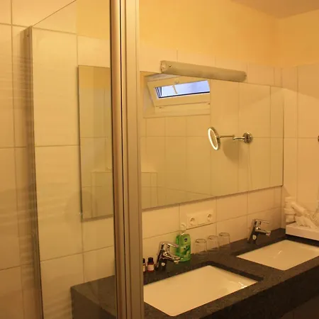 מלון Wald-hotel Heppe Dammbach